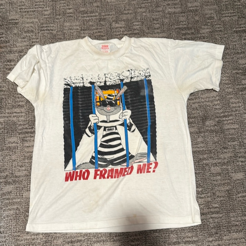 Vintage cartoon White Graphic Tee XL
Concert shirt ‘88
